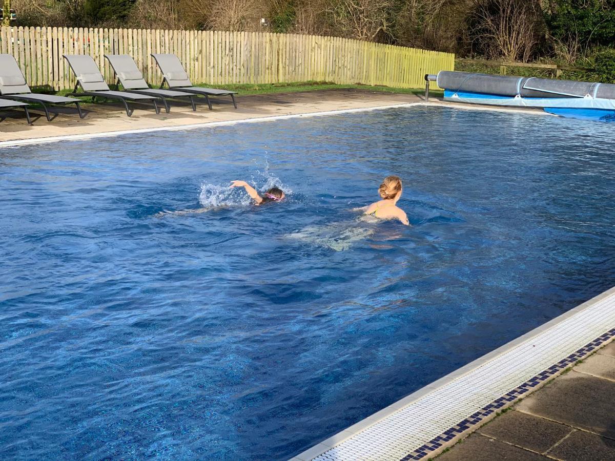 Carp'S Rise Cottage Somerford Keynes Kültér fotó